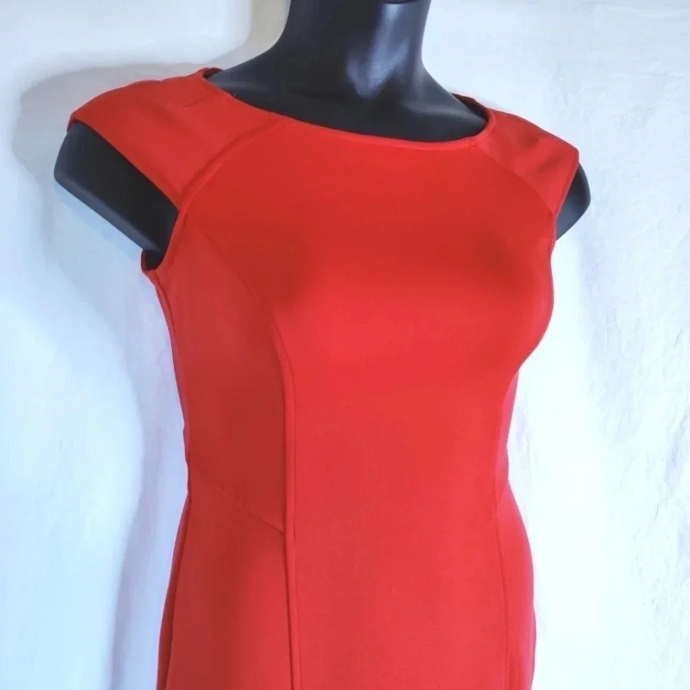 Maggy London Fitted Modern Dress EUC ❤️ - Picture 2 of 12